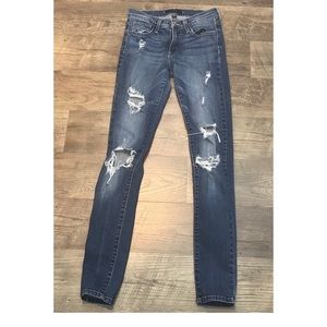 Distressed Skinny Jeans